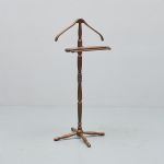 1164 2410 VALET STAND